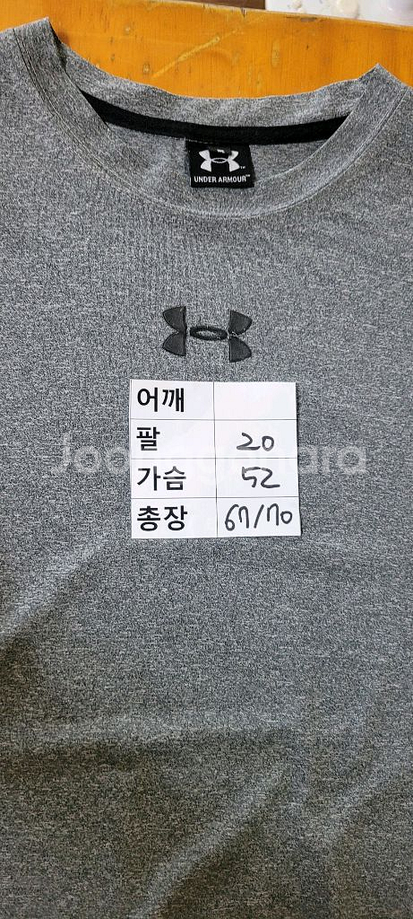 (남성95-100사이즈) 언더아머 기능성 반팔--6