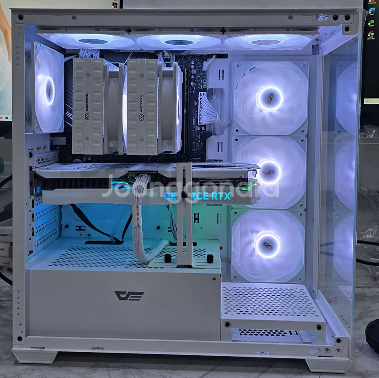 9800x3d, 5080 화이트 pc팝니다--1