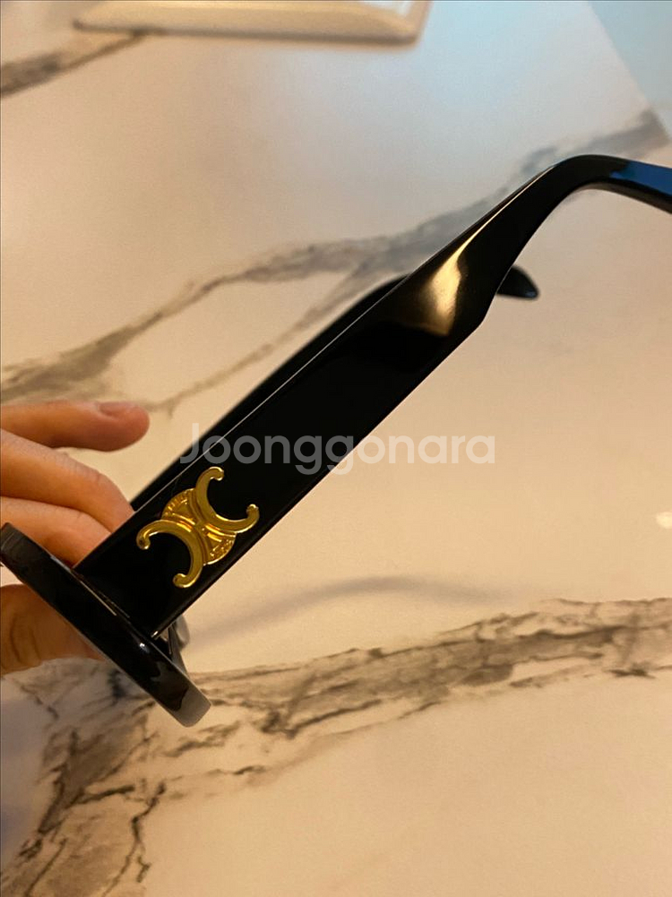 셀린느 선글라스 트리옹프 01 블랙--2