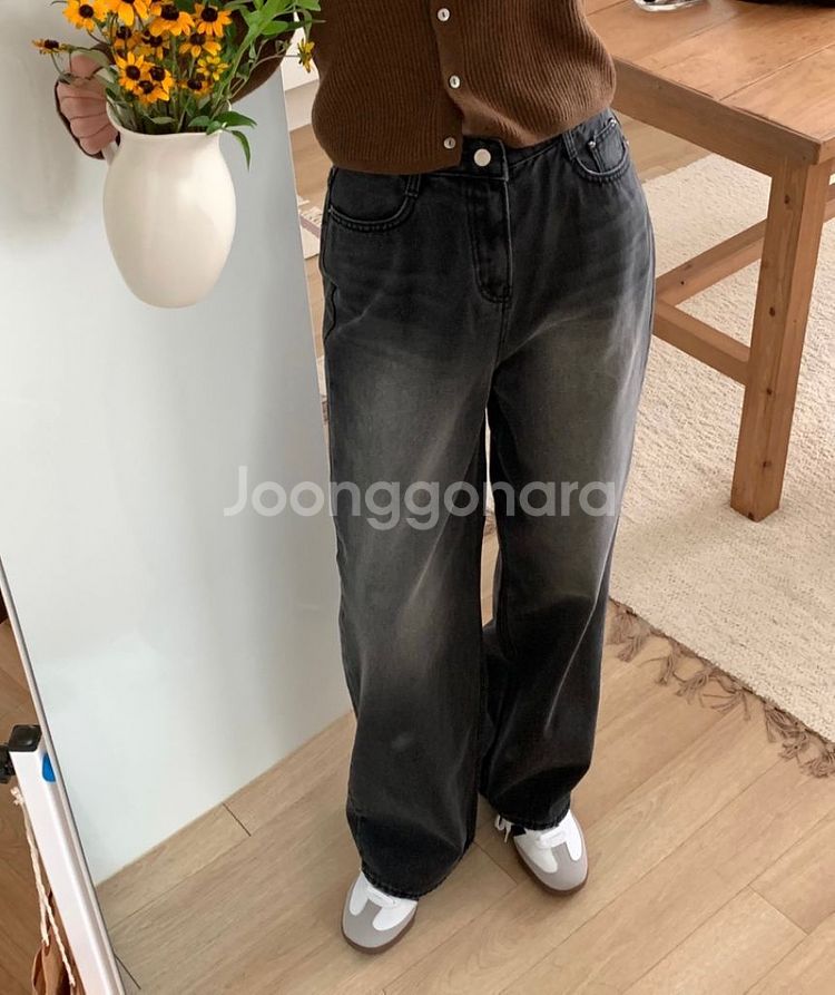 (새상품/급처)블랙 샌드 와이드 데님--0