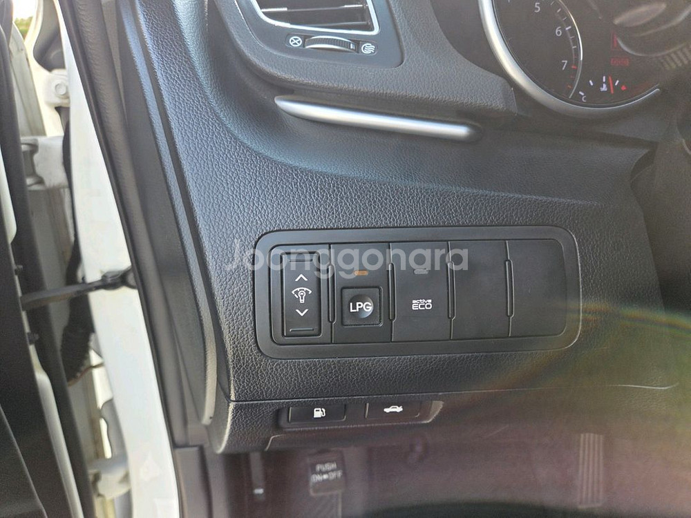 K7 LPG 3.0 2011년7월 판매합니다--6
