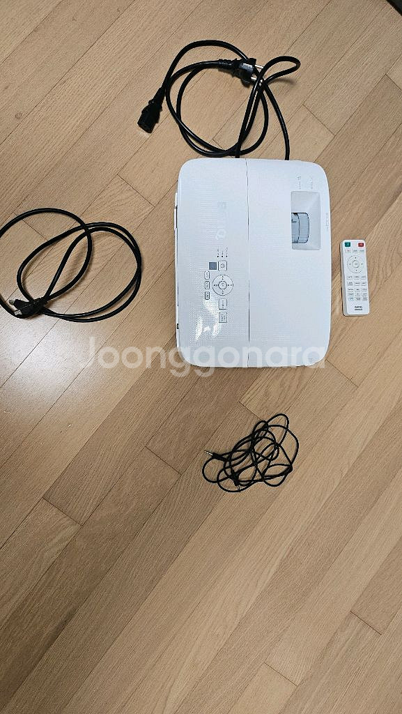 BenQ MH560 프로젝터 팝니다--0
