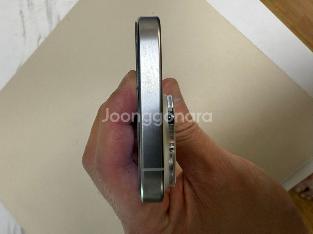 아이폰 15pro 128g 화이트 s급 판매합니다.--0