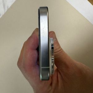 아이폰 15pro 128g 화이트 s급 판매합니다.