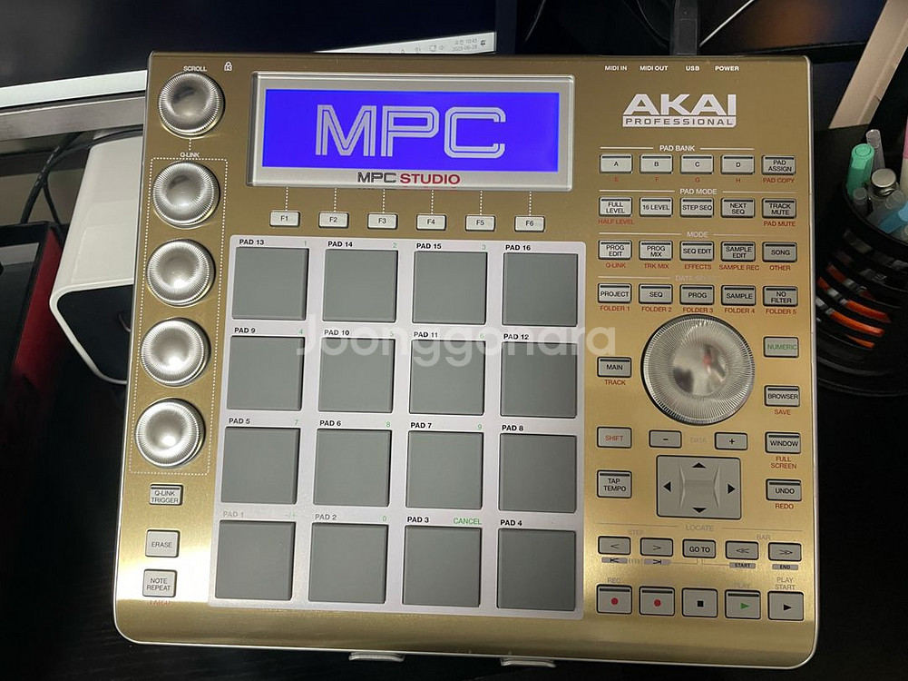 미디 장비 판매(mpc, 건반, 오디오카드 등)--1