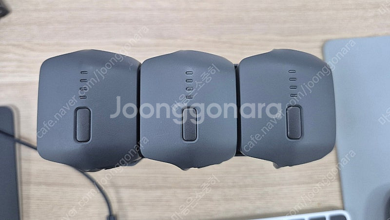 매빅4프로 배터리 1개 팝니다--0