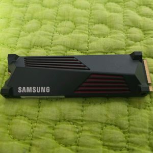 삼성990pro with heatsink 4TB 팝니다