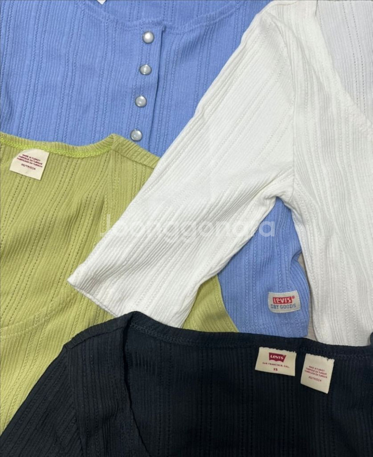 정품 리바이스 새상품 반팔가디건 스퀘어넥반팔 텍있음--2