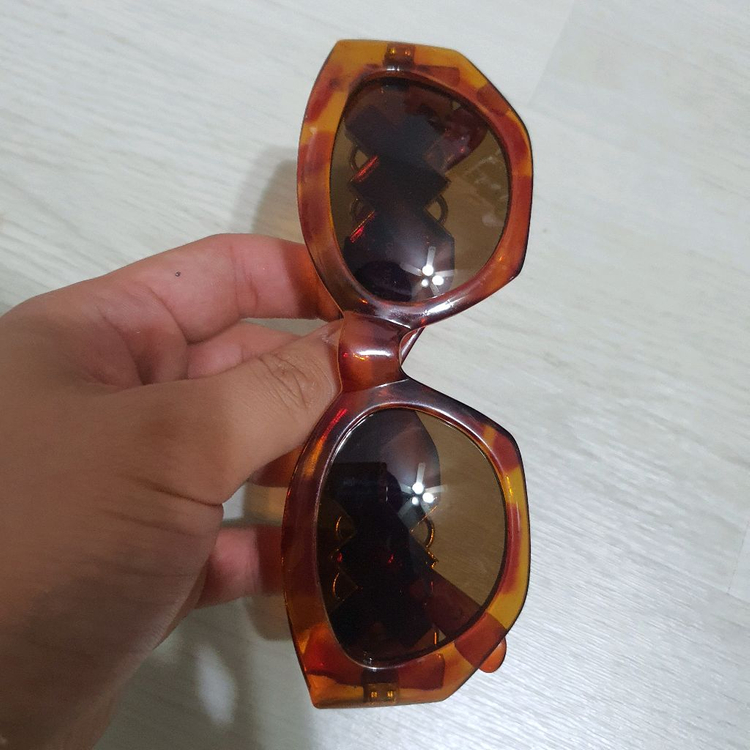 정품 지아니 베르사체 선글라스 MOD.420/D 이미지