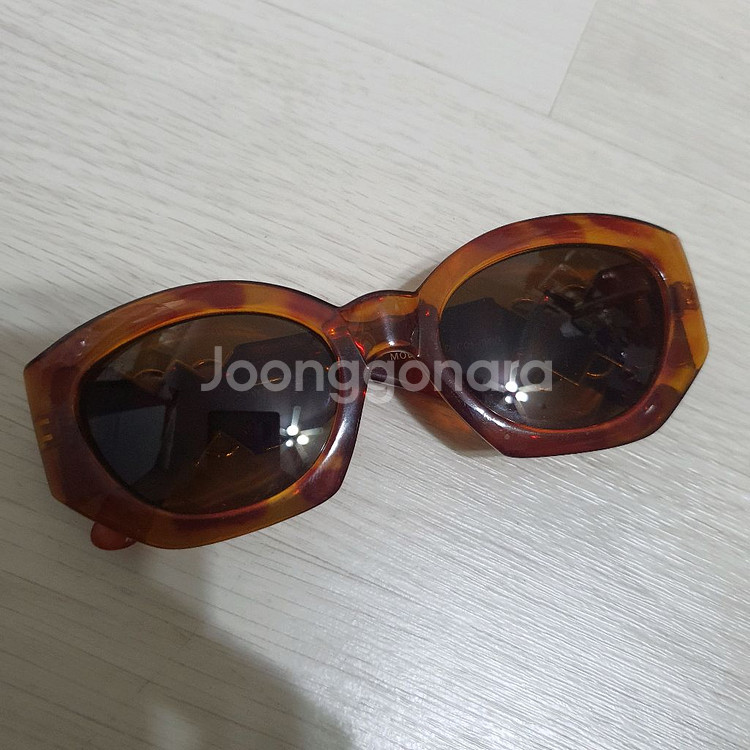 정품 지아니 베르사체 선글라스 MOD.420/D--0