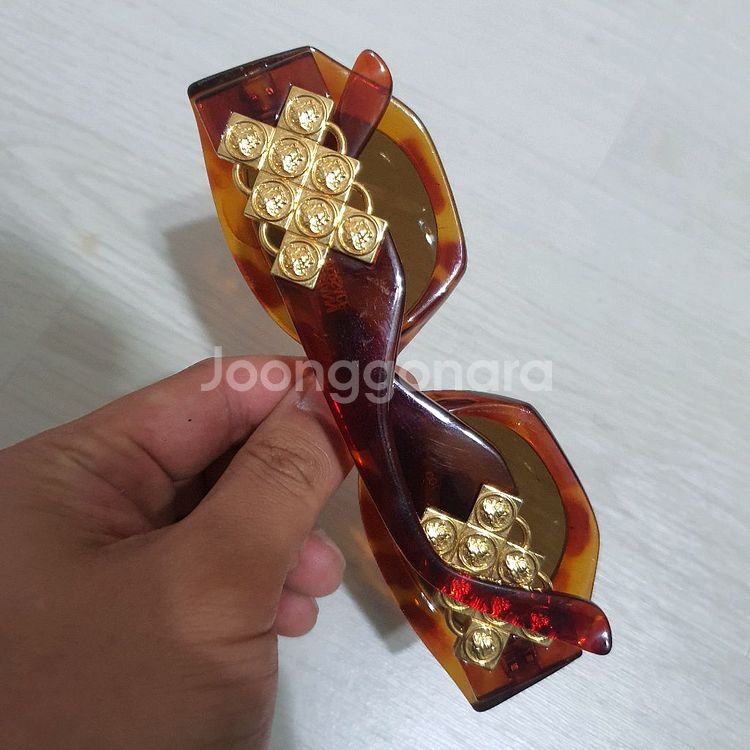 정품 지아니 베르사체 선글라스 MOD.420/D--2