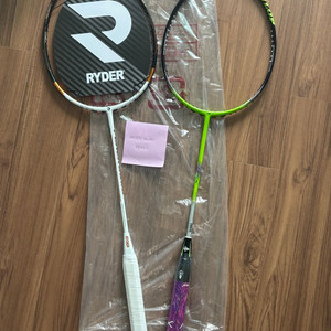 라이더, 던롭 배드민턴 라켓(+그립, 양말)