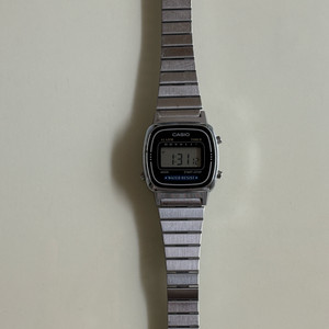 카시오 LA670W