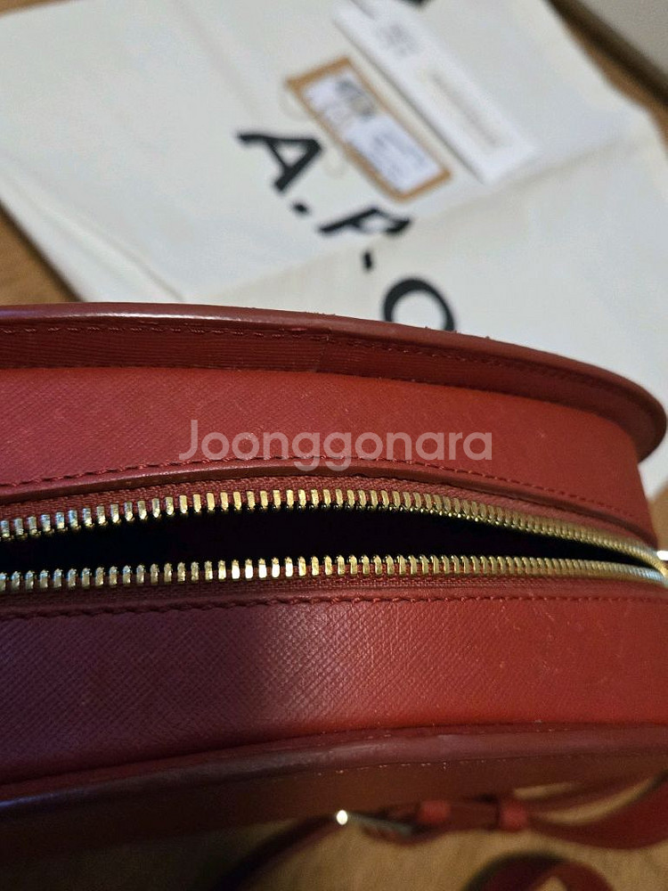 아페쎄 그레이스 사피아노 스몰 팝니다.--5