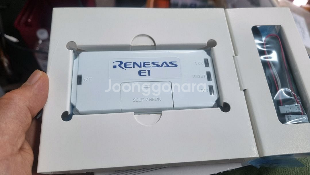 RENESAS E1 에뮬레이터--1