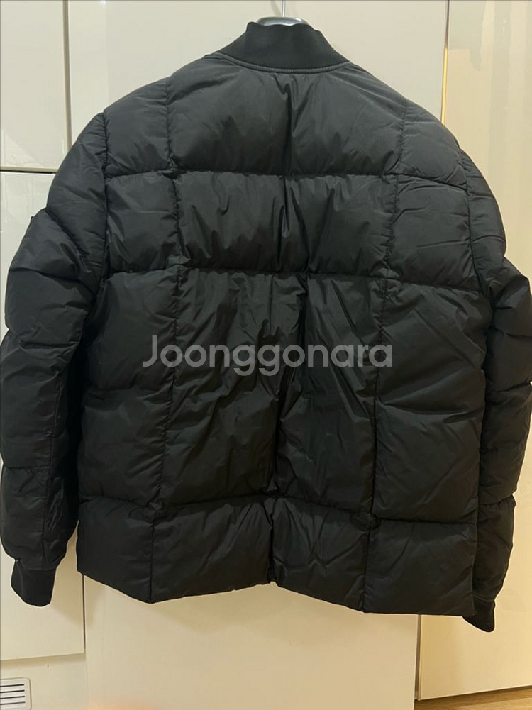 스톤아일랜드 크링클랩스 논후드패딩 (새상품급)--1