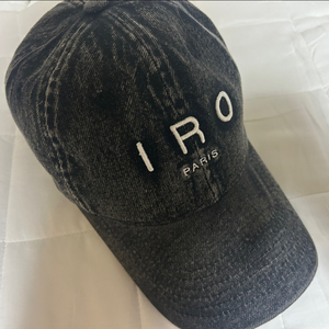 Iro 이로 로고자수 데님 볼캡 흑청