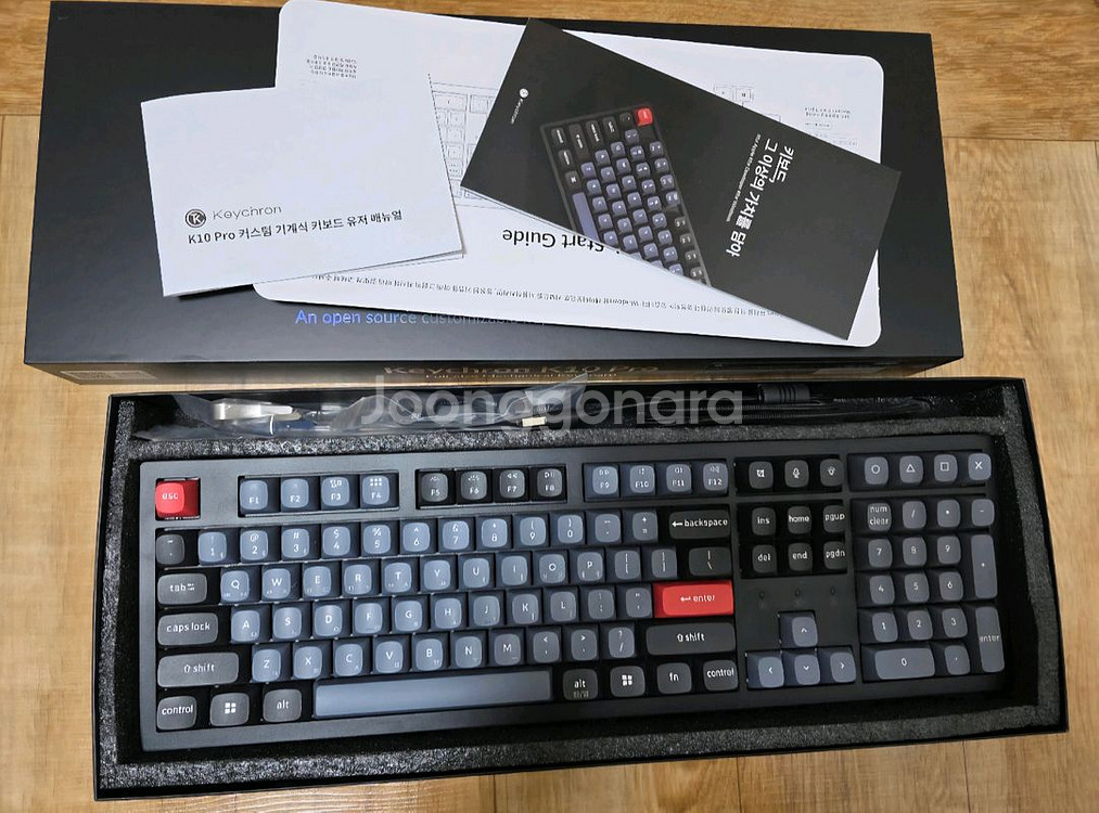 키크론 K10 Pro RGB 기계식 핫스왑 저소음 적축--2