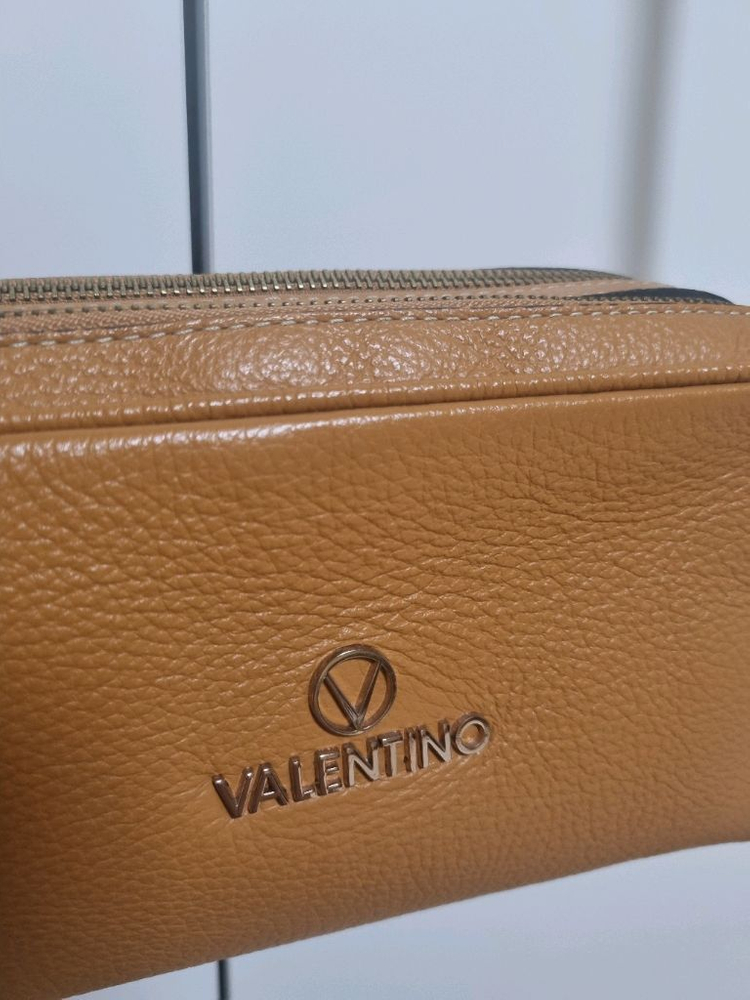 발렌티노 크로스--2