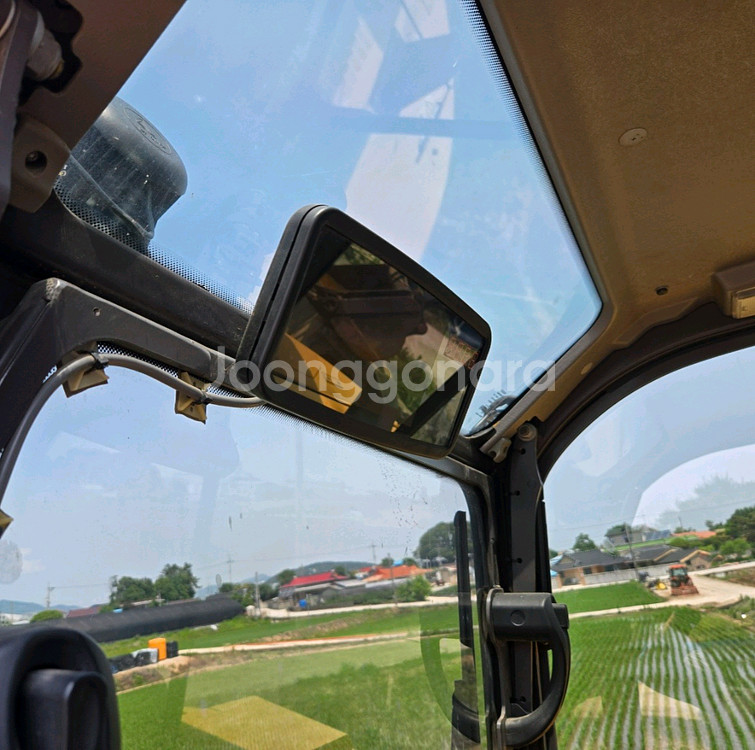 볼보 ECR88D 19년식 집게장착 04급 굴삭기위탁--6