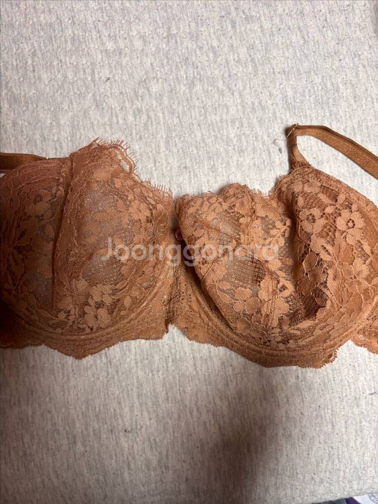 빅토리아시크릿 홑겹 레이스풀컵브라 택채 새상품 36DD--0