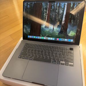 맥북에어M2 15인치 16GB/512GB