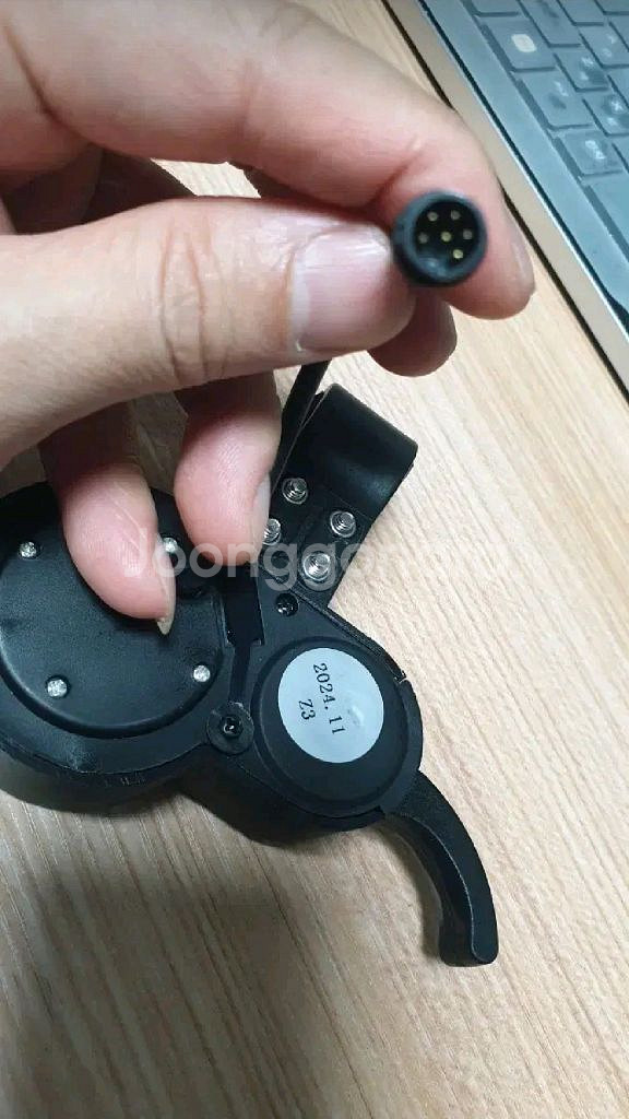 전동킥보드 6핀 스로틀 속도계 새상품 무료배송--1