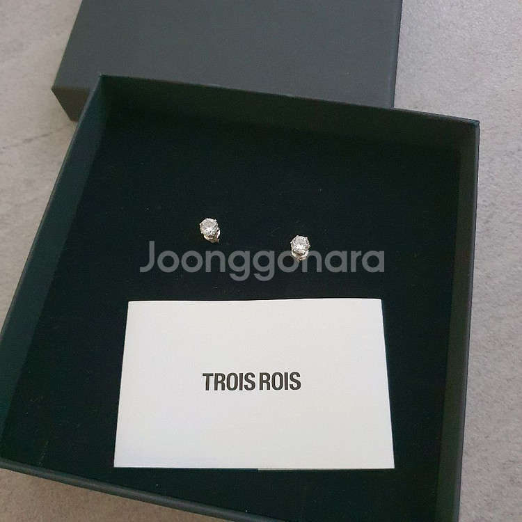 뚜아후아 실버 1캐럿 스터드 귀걸이--0