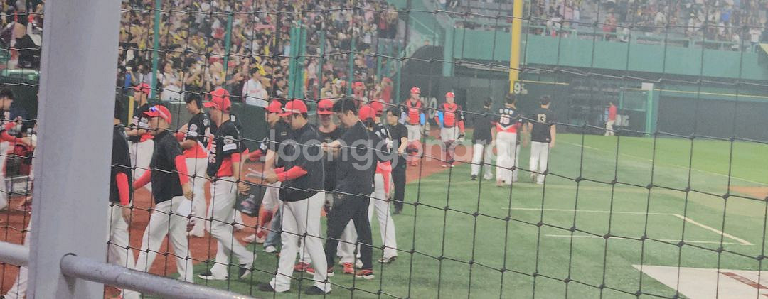 엘지 트윈스 vs 기아 kia 6.28일 경기--0