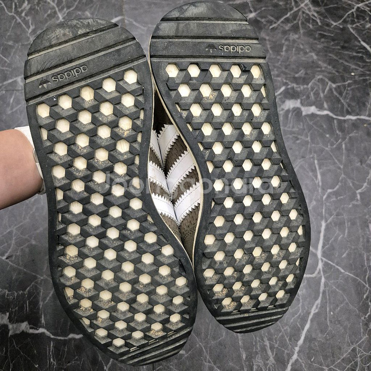 ADIDAS / 이니키 러너 부스트 브라운--5