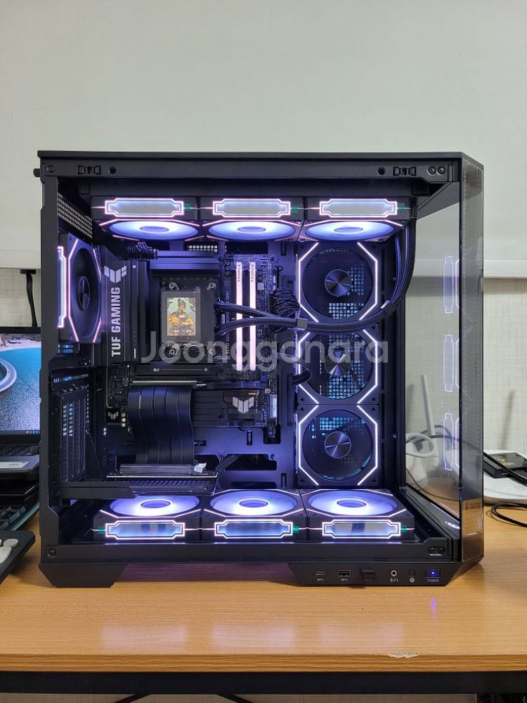 프리미엄 퓨전 9800X3D 반본체 주문조립--0
