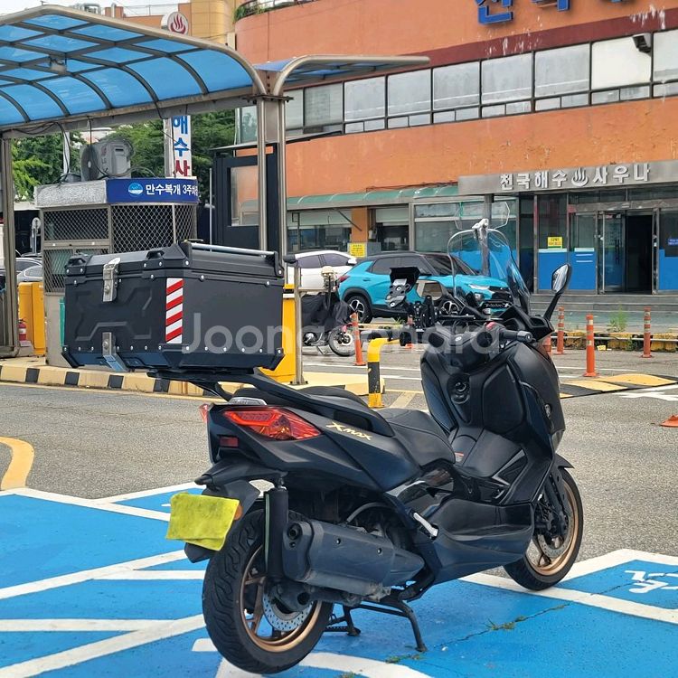 23년식 xmax300 깔끔한차량 판매합니다--5