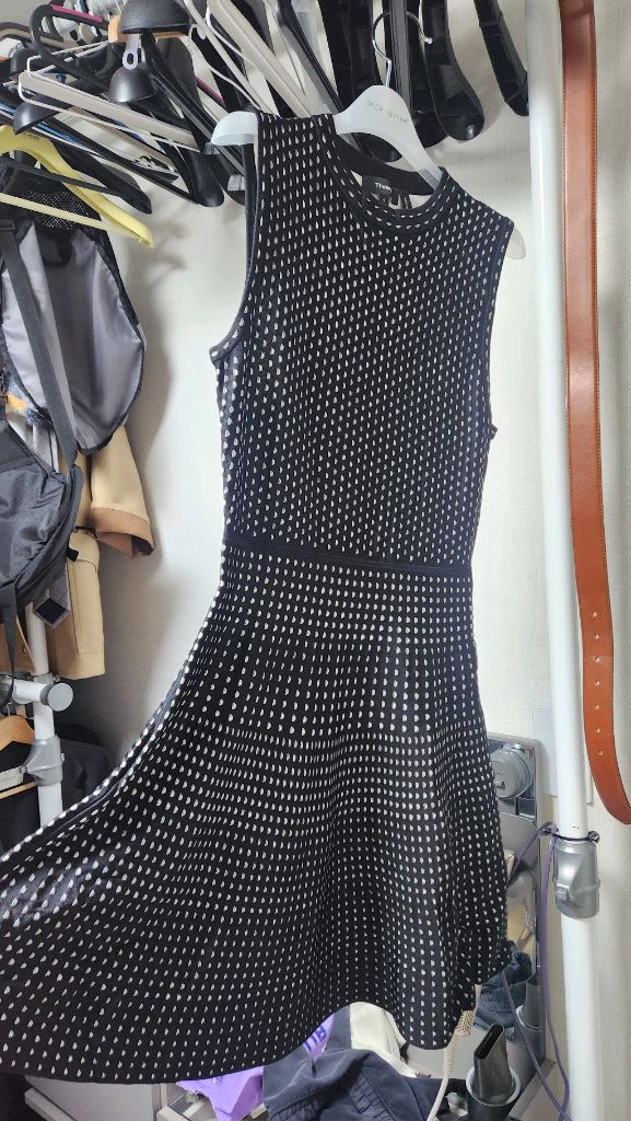 마쥬니트원피스, 띠어리니트원피스--4