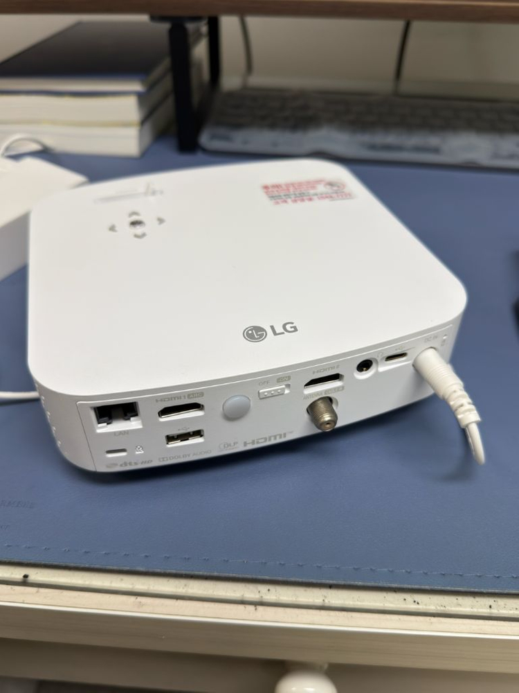 LG PF50KA 미니 빔프로젝터 이미지