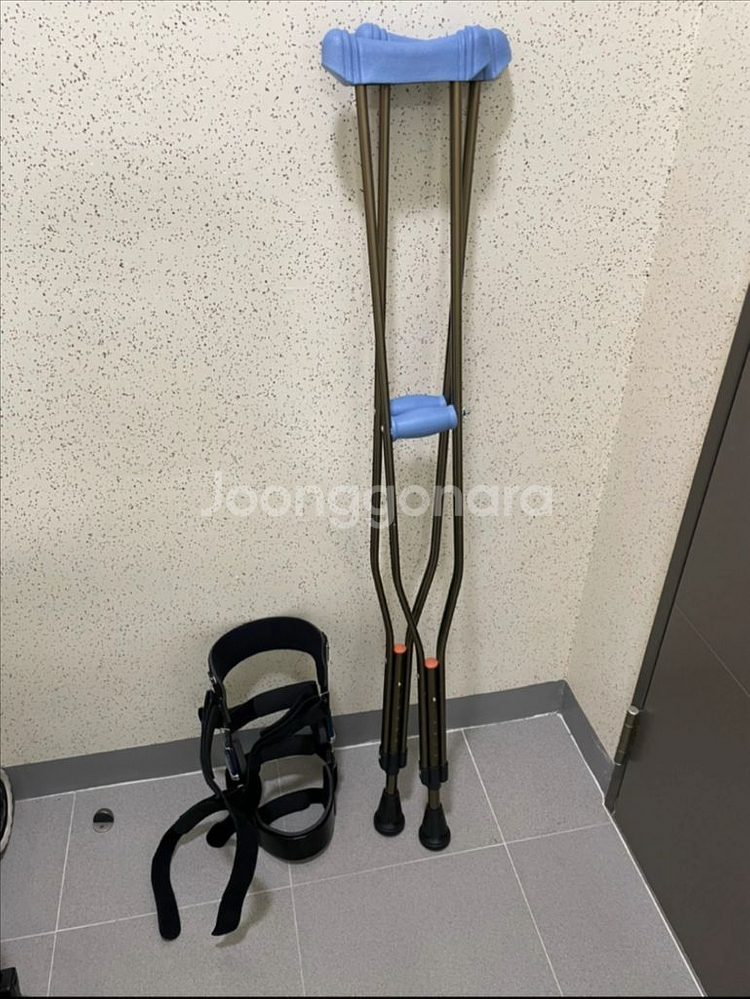(좌측)전방십자인대보조기 L사이즈(목발L사이즈포함)--0