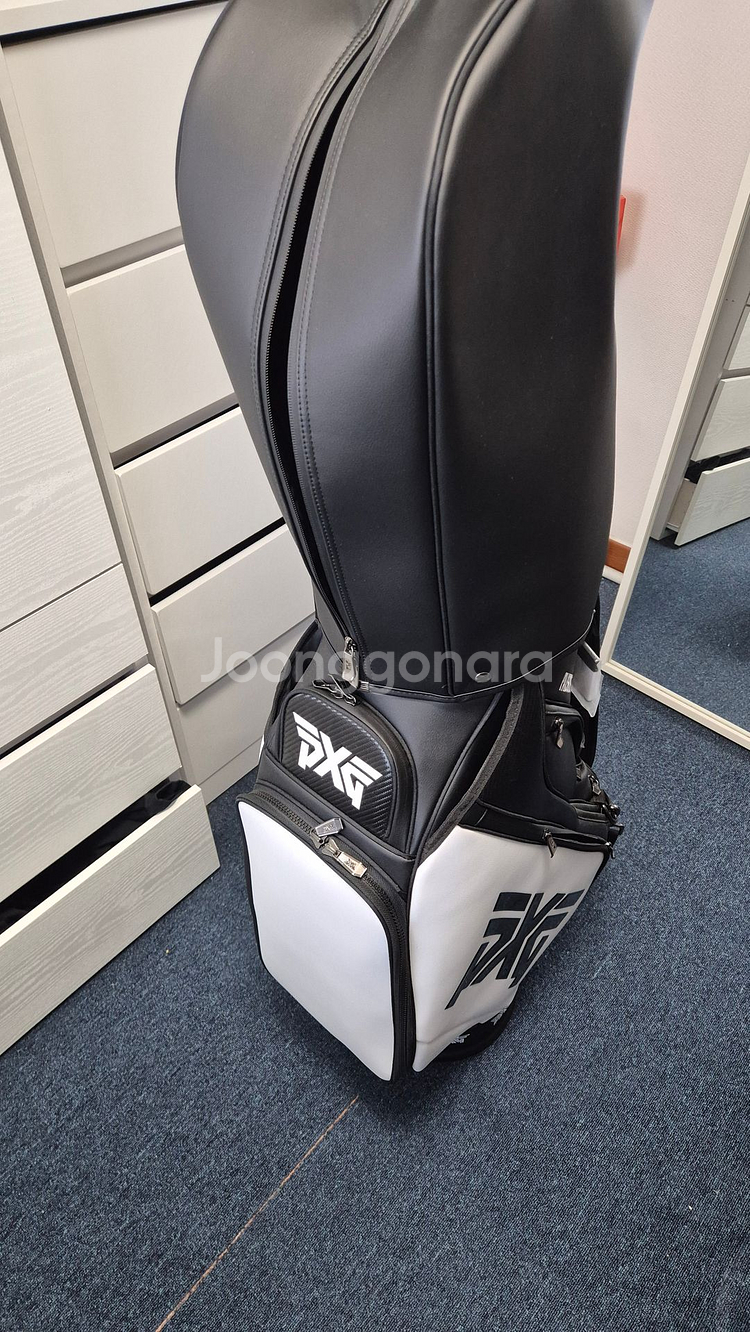 Pxg 투어백 판매합니다.(병행X 정식O)--3