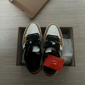 조던 로우 265