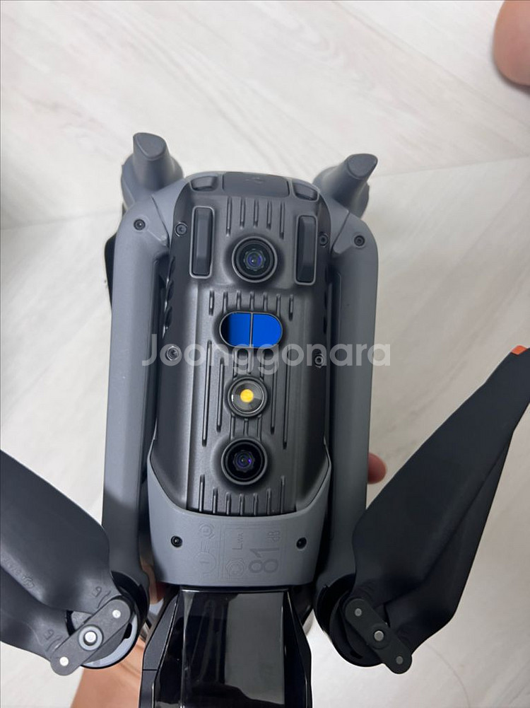 dji 에어3s 플라이모어콤보 판매합니다--2