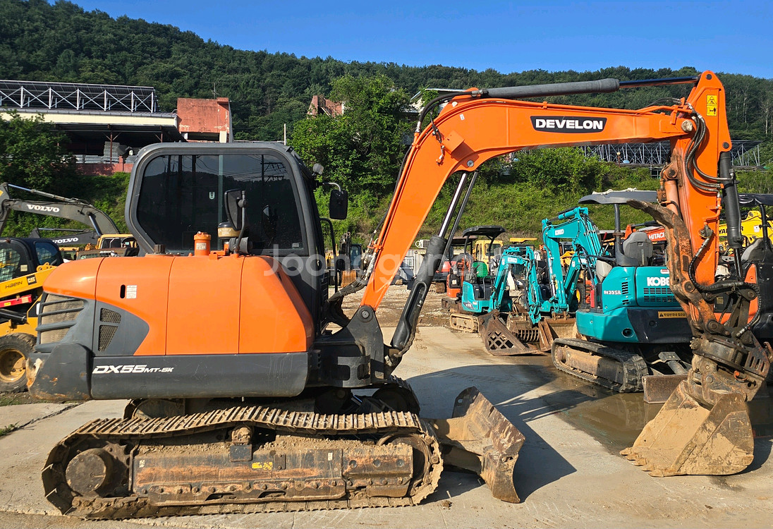 두산02굴삭기 DX55MT 2019년 회링코집--2