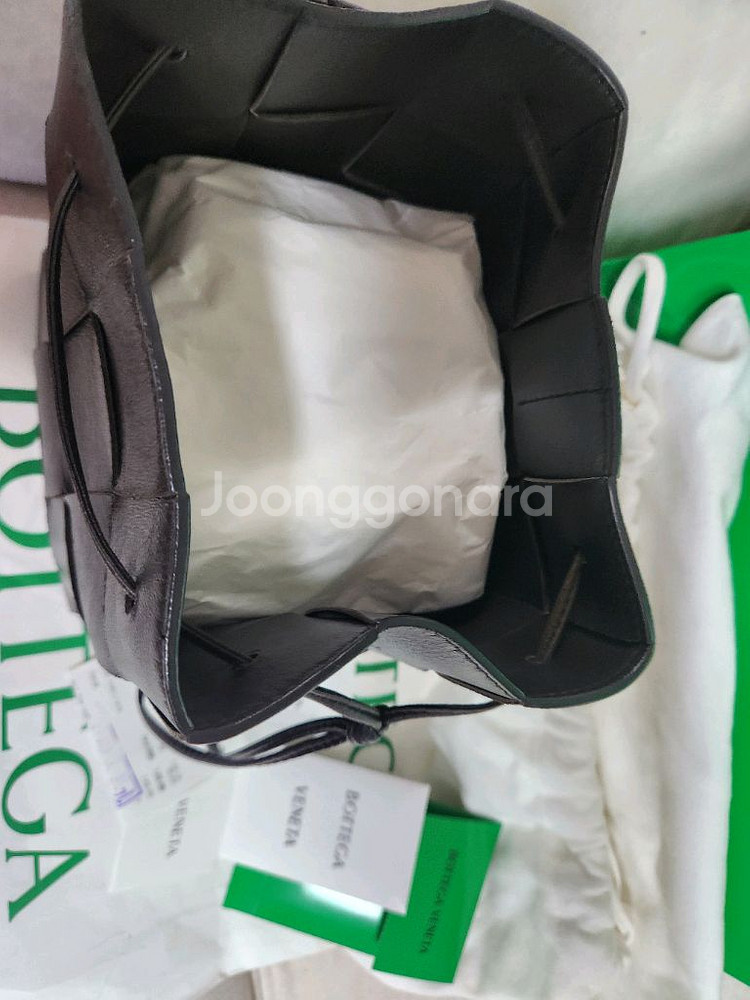 보테가베네타 레더 카세트 버킷백 스몰--4