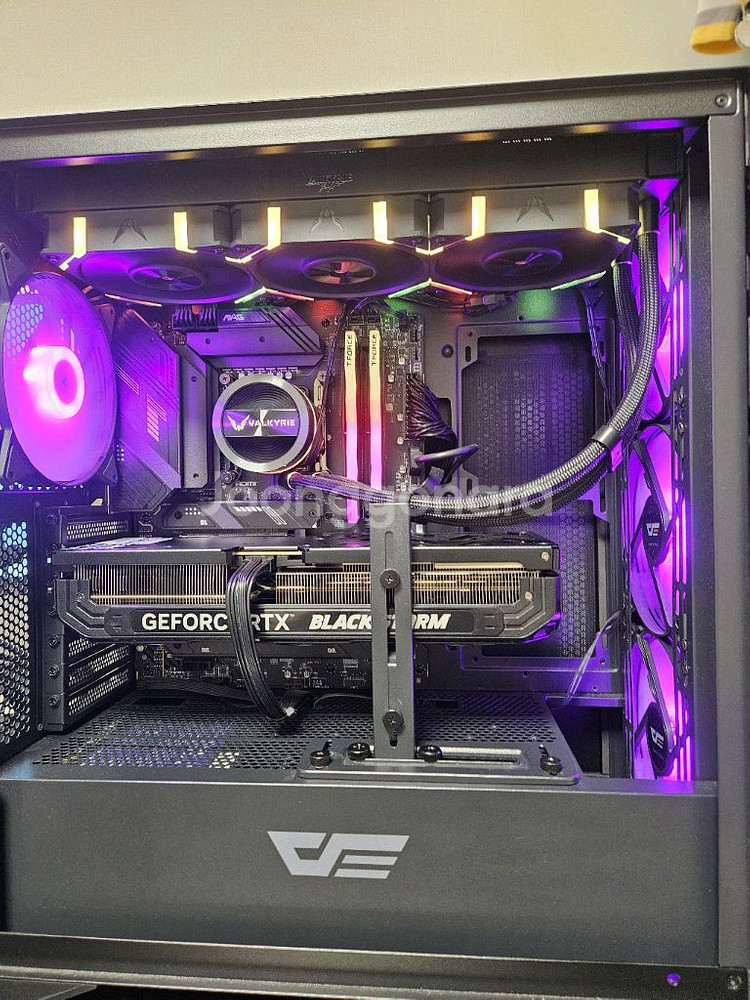 14900K, 4080 super 본체 (5080 가능--2