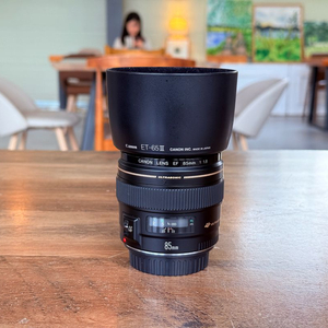 캐논 EF 85mm F1.8(85.8)렌즈를 판매합니다