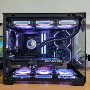 고급스런 블랙 7800X3D 5070 게이밍 컴퓨터