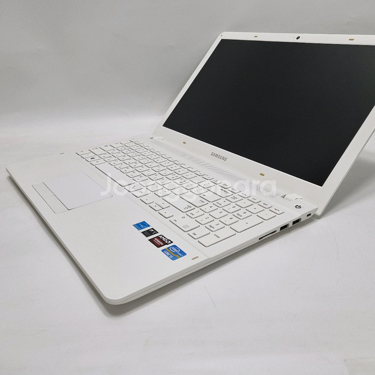 삼성 중고 노트북 i5 8G/SSD/화이트/듀얼그래픽--4