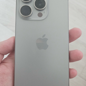 아이폰15프로 색상 교환하실분 계신가요?