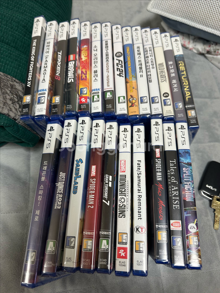 PS5 게임 시디 24장 미개봉 새제품--0
