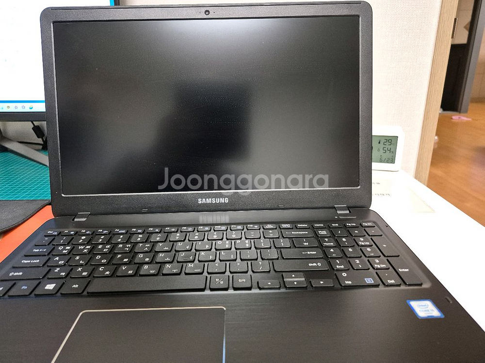 삼성 NT501R5A 노트북 중고 판매합니다.기본적--0