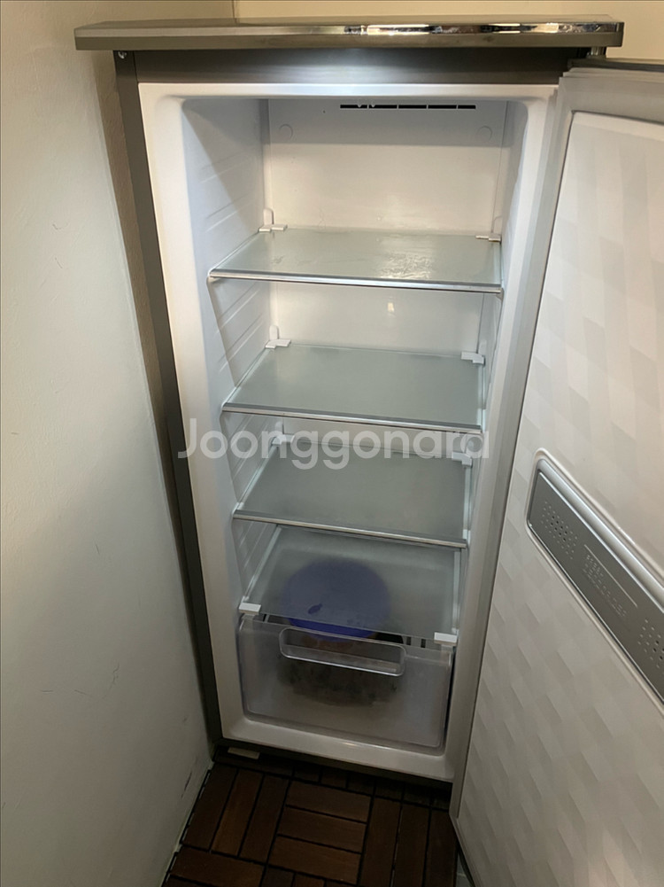 위니아딤채 102L 소용량 스탠드형 미니 김치 냉장고--2