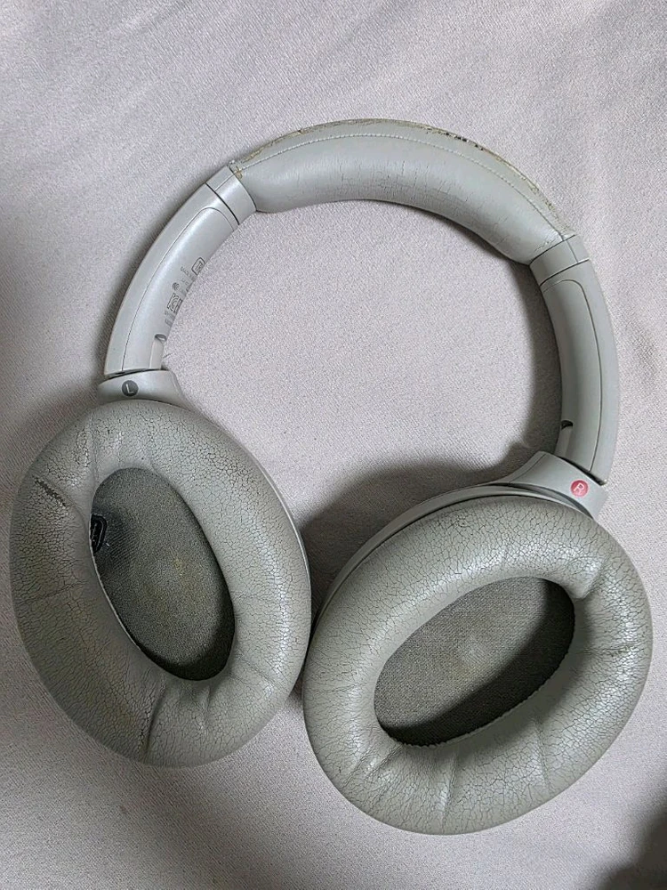 소니 WH-1000XM4 헤드셋 이미지