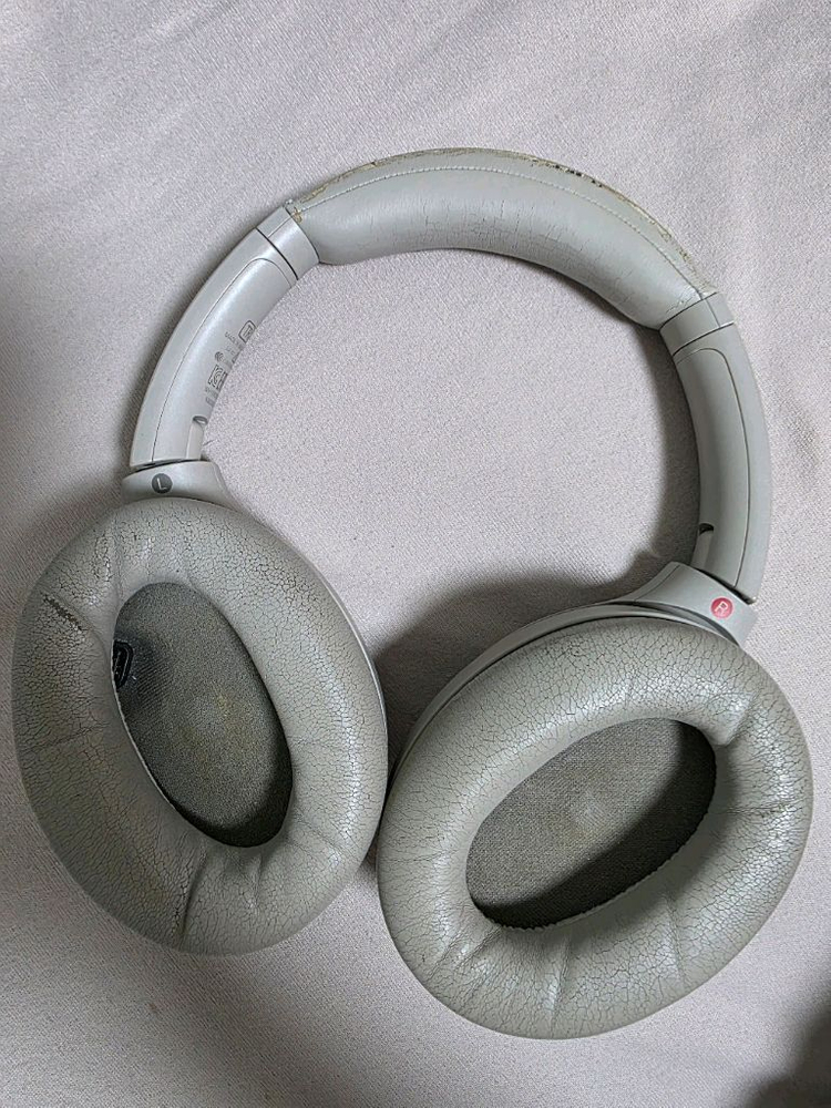 소니 WH-1000XM4 헤드셋 이미지